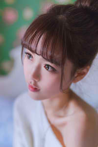 高田里穗